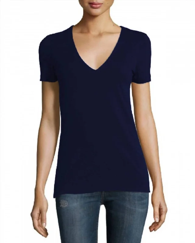 Streetwear T-ShirtsWomen V-Neck Cotton T-Shirt In Navy