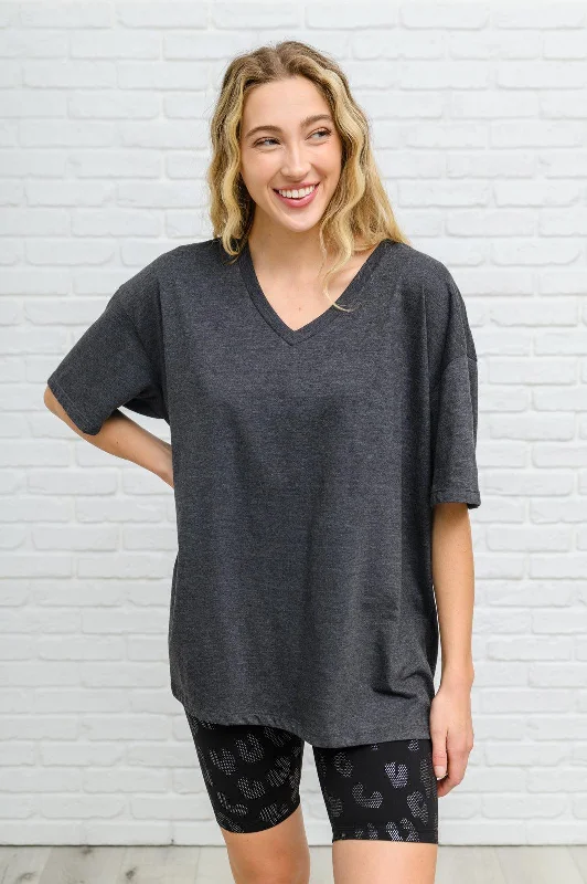 VNeckTopAuraHazel Blues® | Boxy V Neck Boyfriend Tee In Charcoal