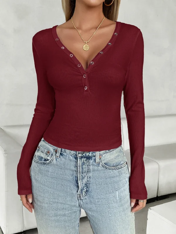 VNeckTopCentaurV-Neck Long Sleeve T-Shirt