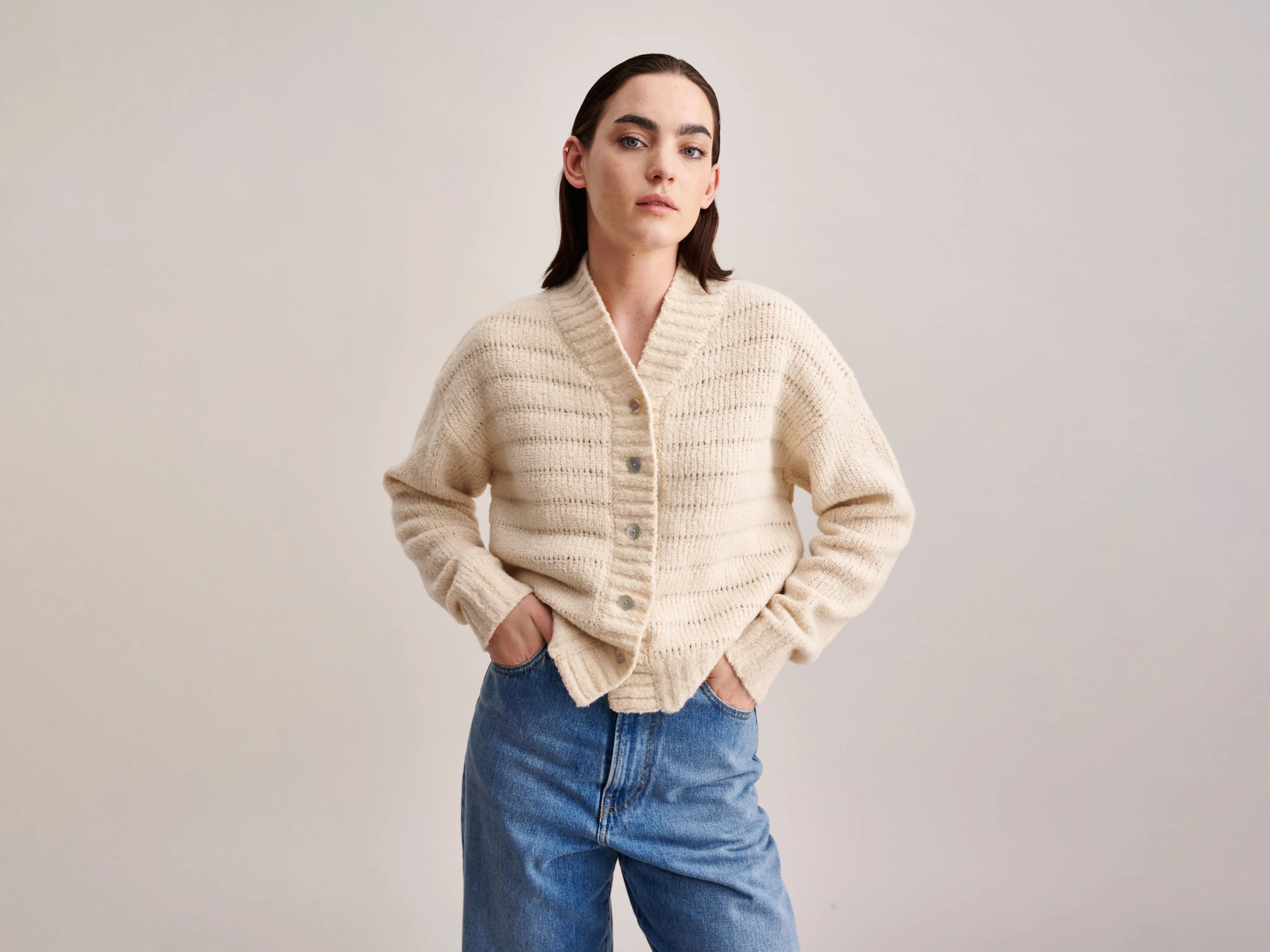 Gyel Cardigan (232 / W / IVORY)