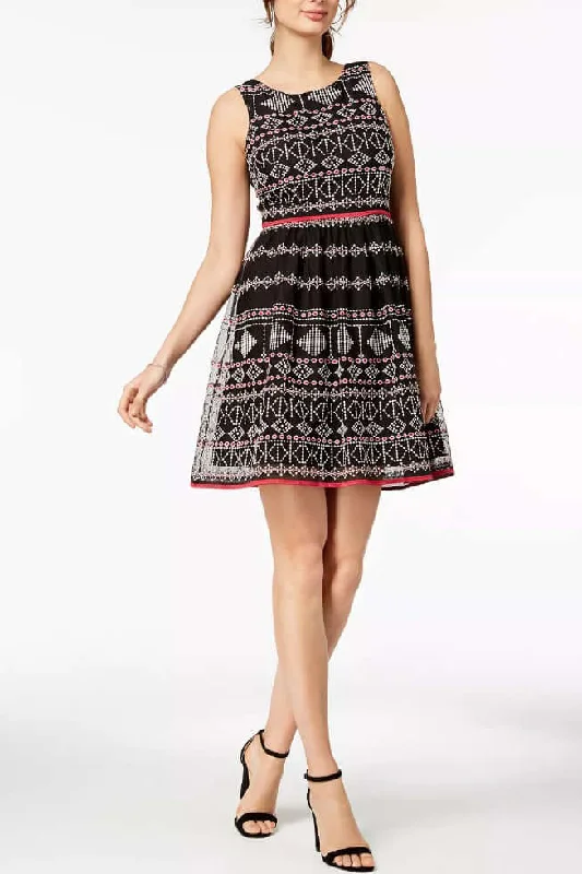 Plaid DressTaylor Boat Neck Sleeveless A-Line Piping Detail Zipper Back Multi Print Mesh Dress